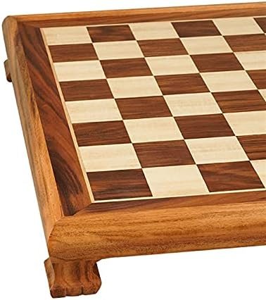 jeu d'échec design en bois